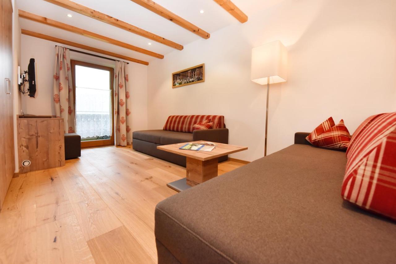 Gasthaus & Pension Alphorn Lech am Arlberg Eksteriør billede