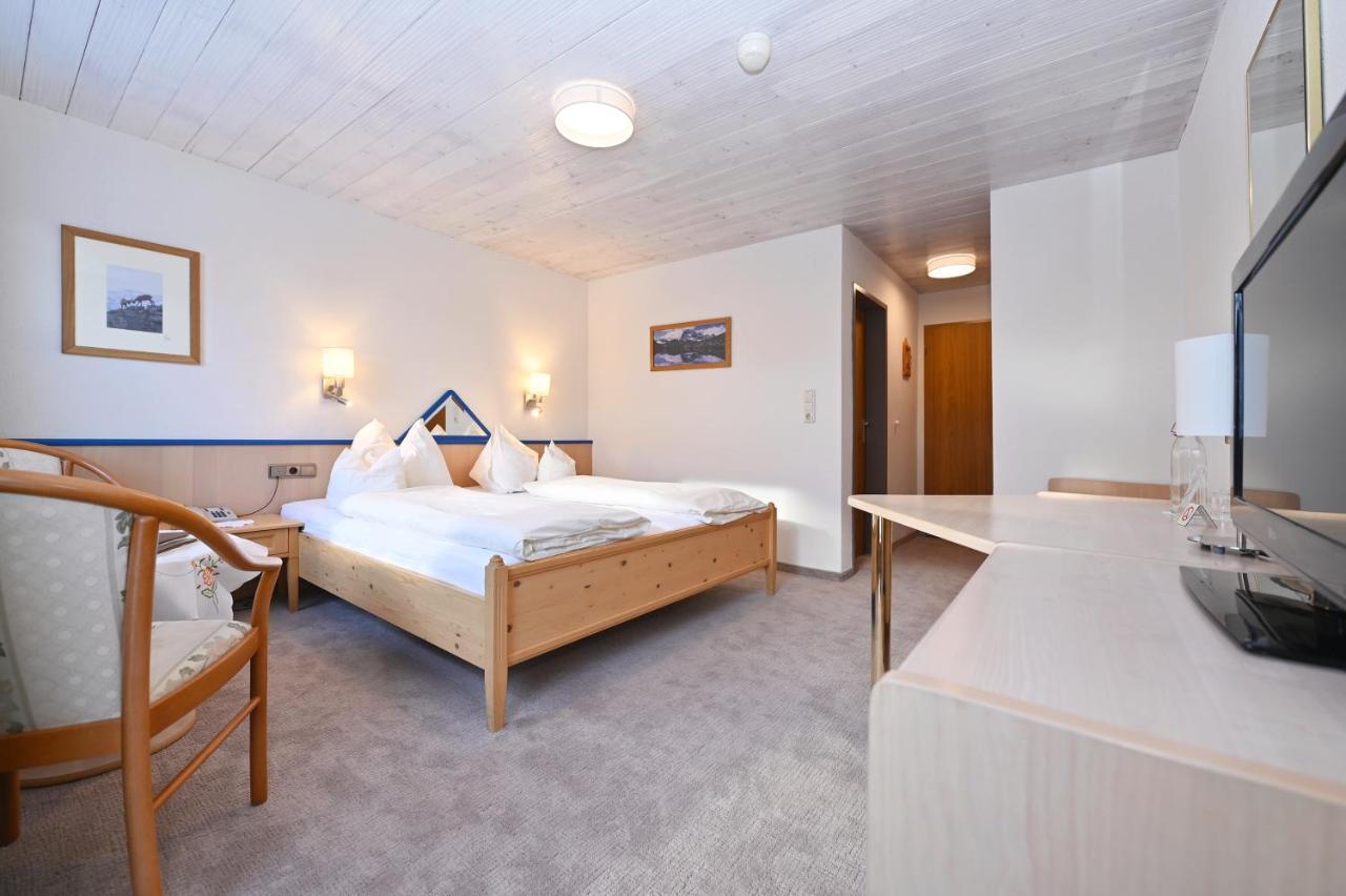 Gasthaus & Pension Alphorn Lech am Arlberg Eksteriør billede